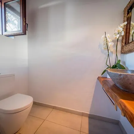 Villa Serenity 3 Luxury Boutique *
